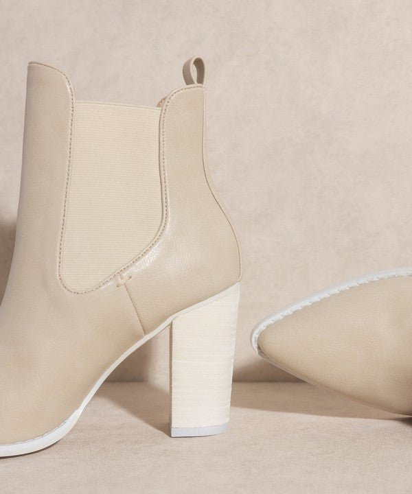 Stacey B's Oasis Society Esmee - Chelsea Boot Heel