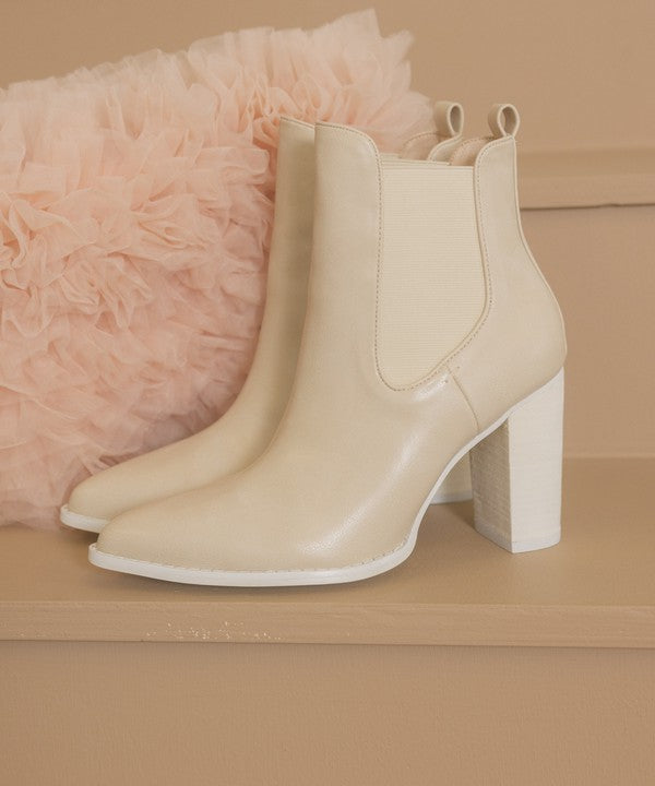 Stacey B's Oasis Society Esmee - Chelsea Boot Heel