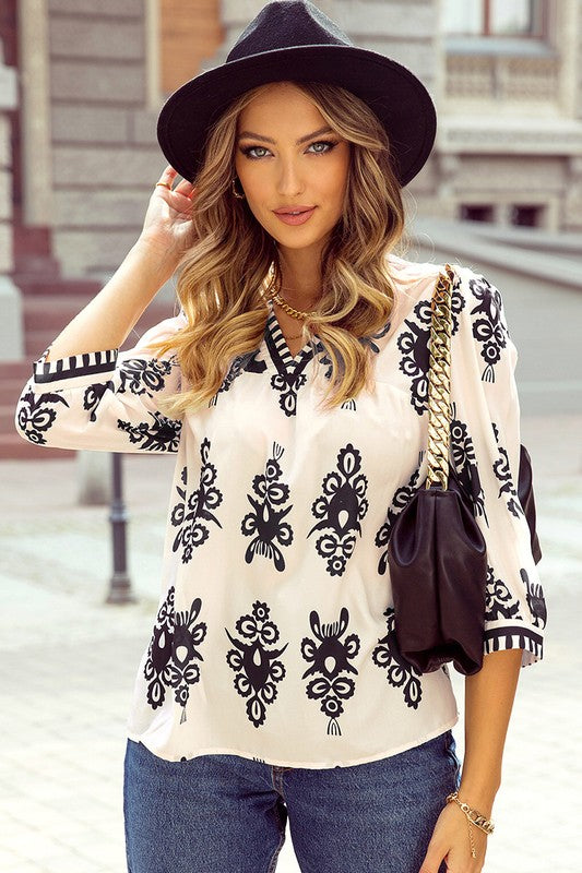 Stacey B's Women Geometric Printed 3/4 Sleeve V Neck Blouse