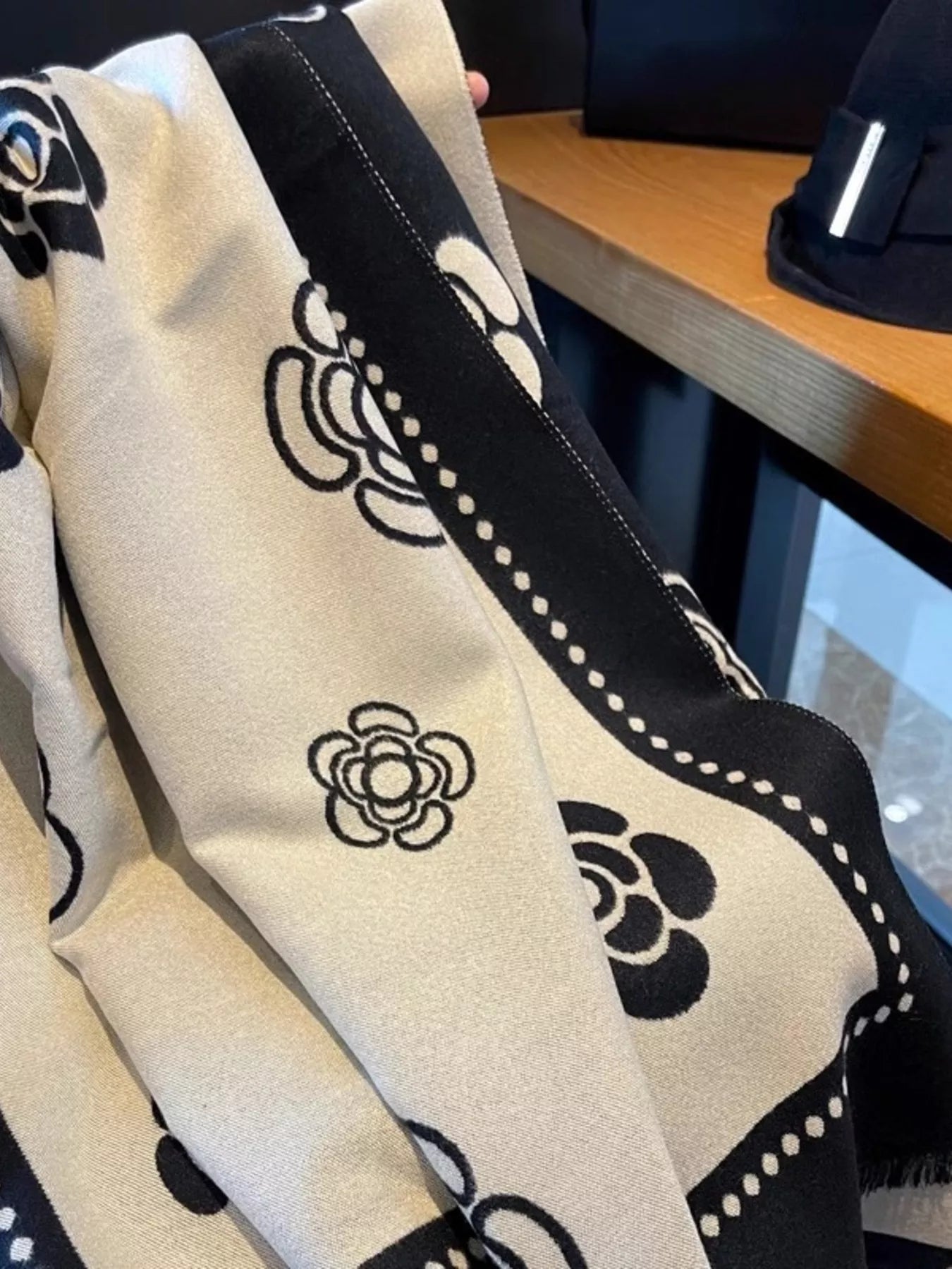 a85d577ebf364eedb109b838b5ba5085-Max-Origin