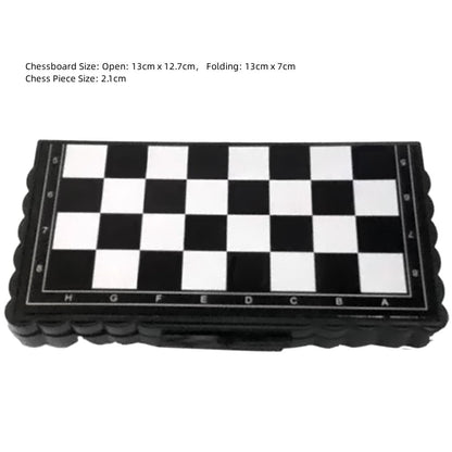 Stacey B's Magnetic Plastic Chessboard