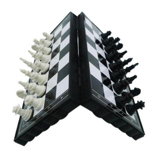 Stacey B's Magnetic Plastic Chessboard